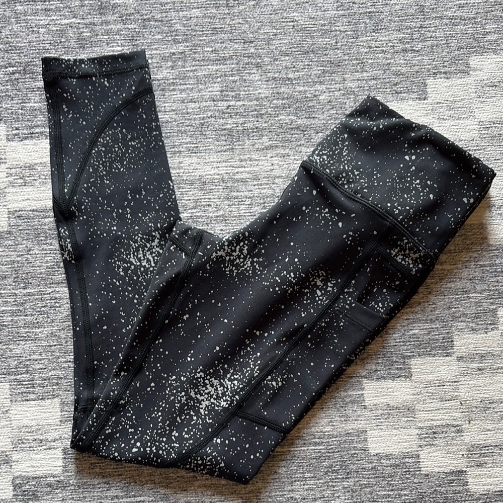 ZYIA Black and White Reflective Leggings
